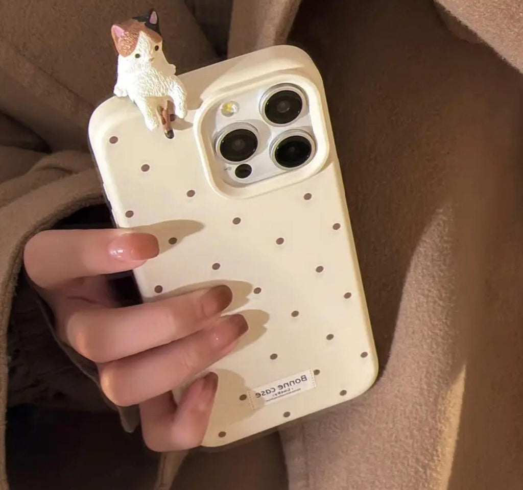 İphone Sevimli 3D Yatan Kedi Puantiyeli Tasarım Telefon Kılıfı