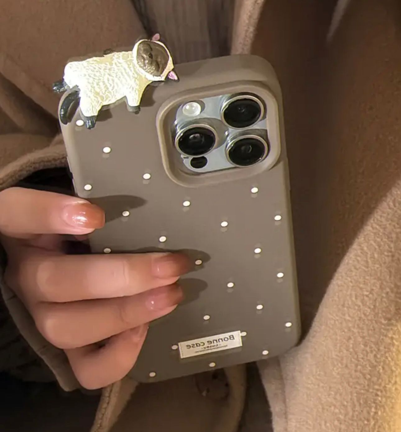 İphone Sevimli 3D Yatan Kedi Puantiyeli Tasarım Telefon Kılıfı