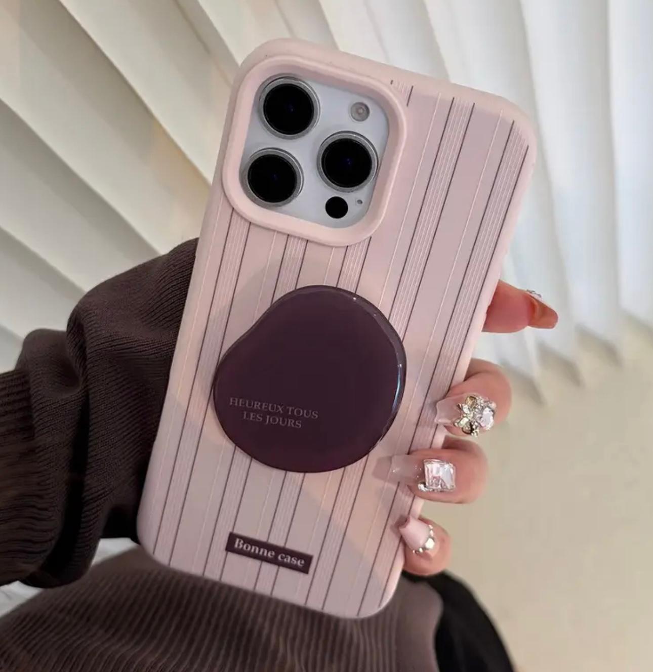 İphone pembe üzerine kahve dikey çizgili ve kahve çekirdeği tutucu aparatlı telefon kılıfı